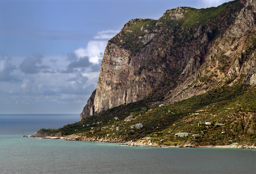 Семейный отдых летом в Алупке