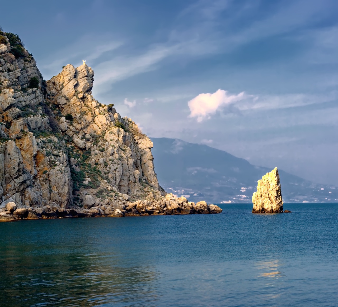 Отдых летом в Крыму в Алупке